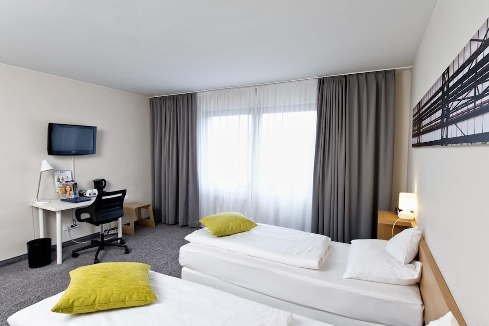 Tryp By Wyndham Frankfurt Hotel Frankfurt am Main Kültér fotó
