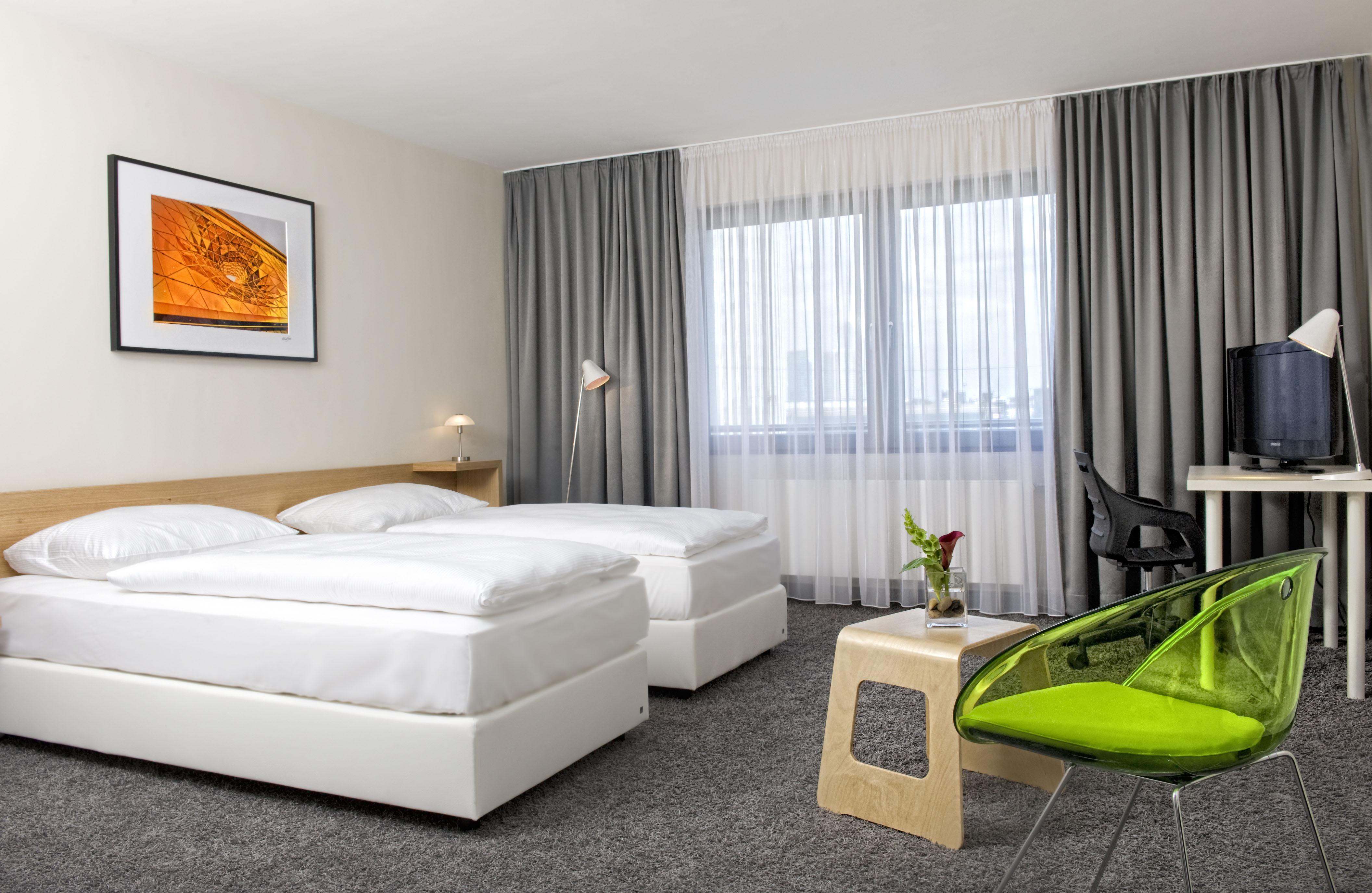 Tryp By Wyndham Frankfurt Hotel Frankfurt am Main Szoba fotó