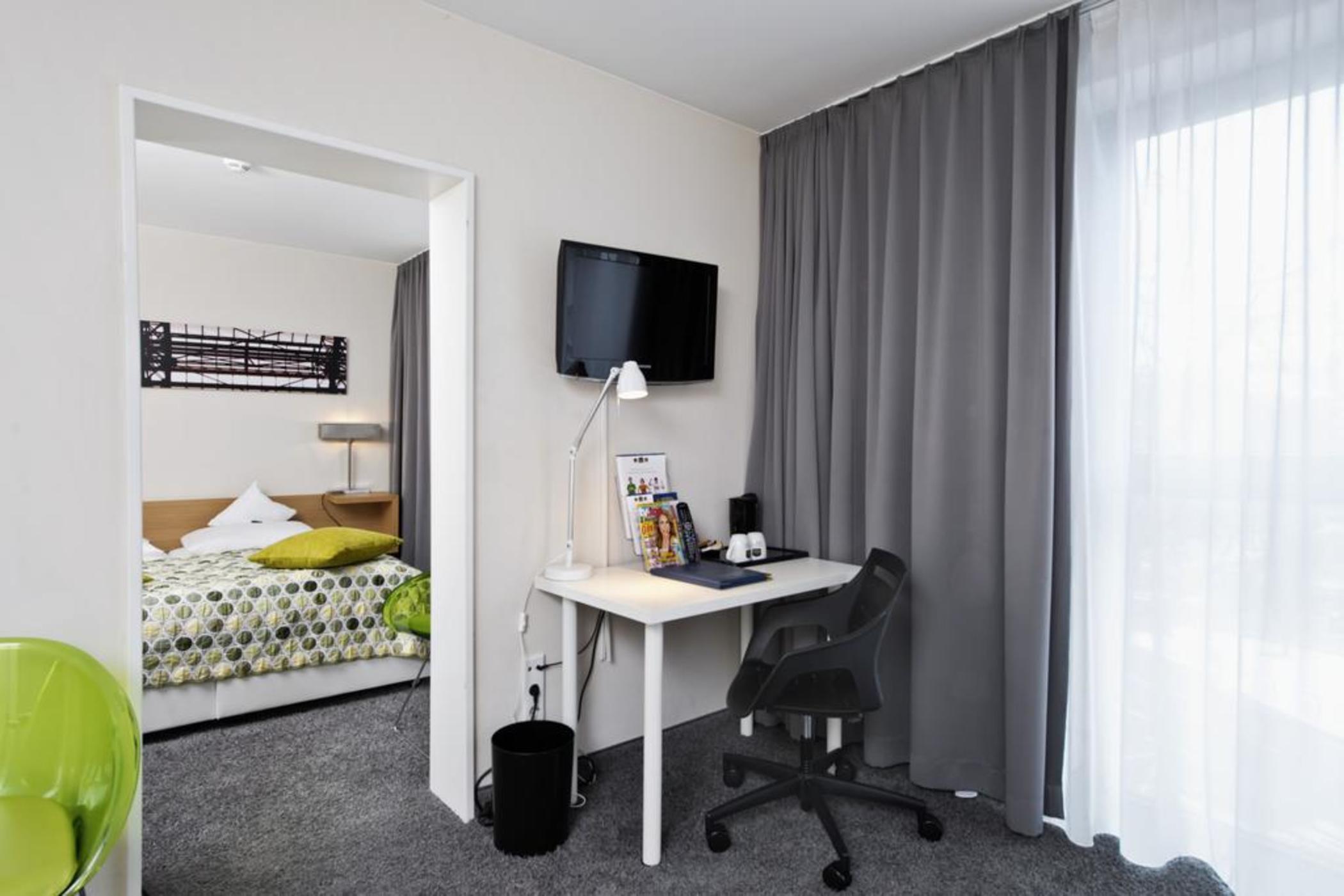 Tryp By Wyndham Frankfurt Hotel Frankfurt am Main Szoba fotó