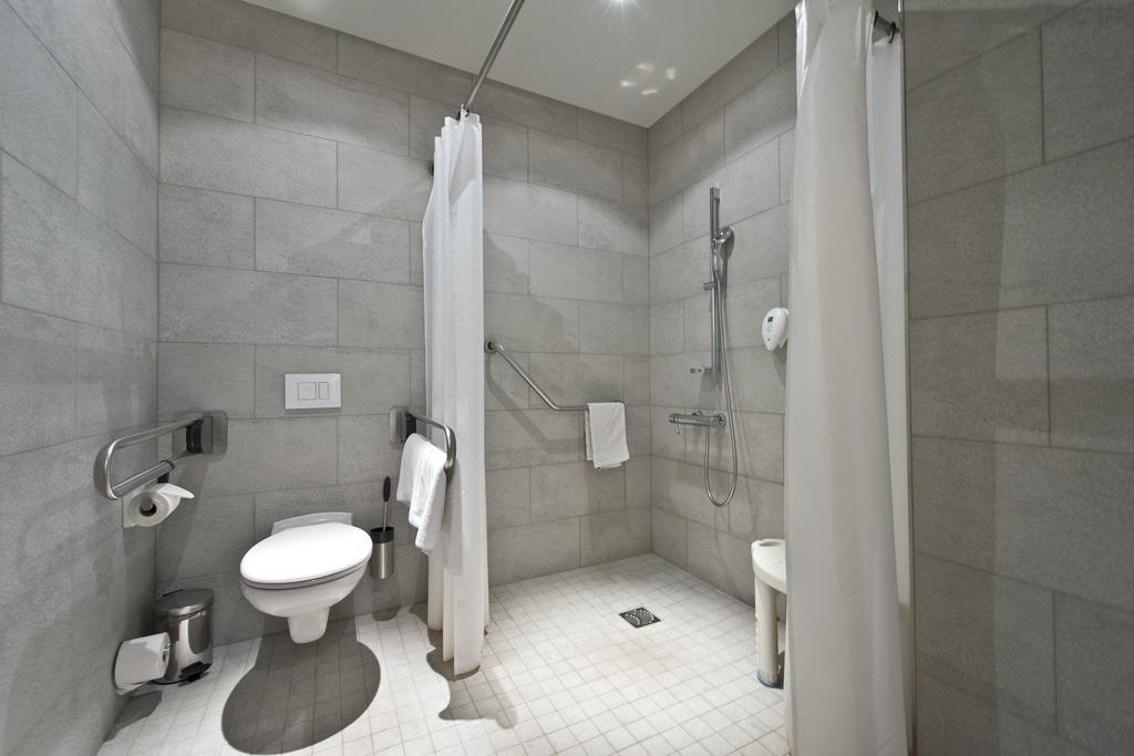 Tryp By Wyndham Frankfurt Hotel Frankfurt am Main Szoba fotó